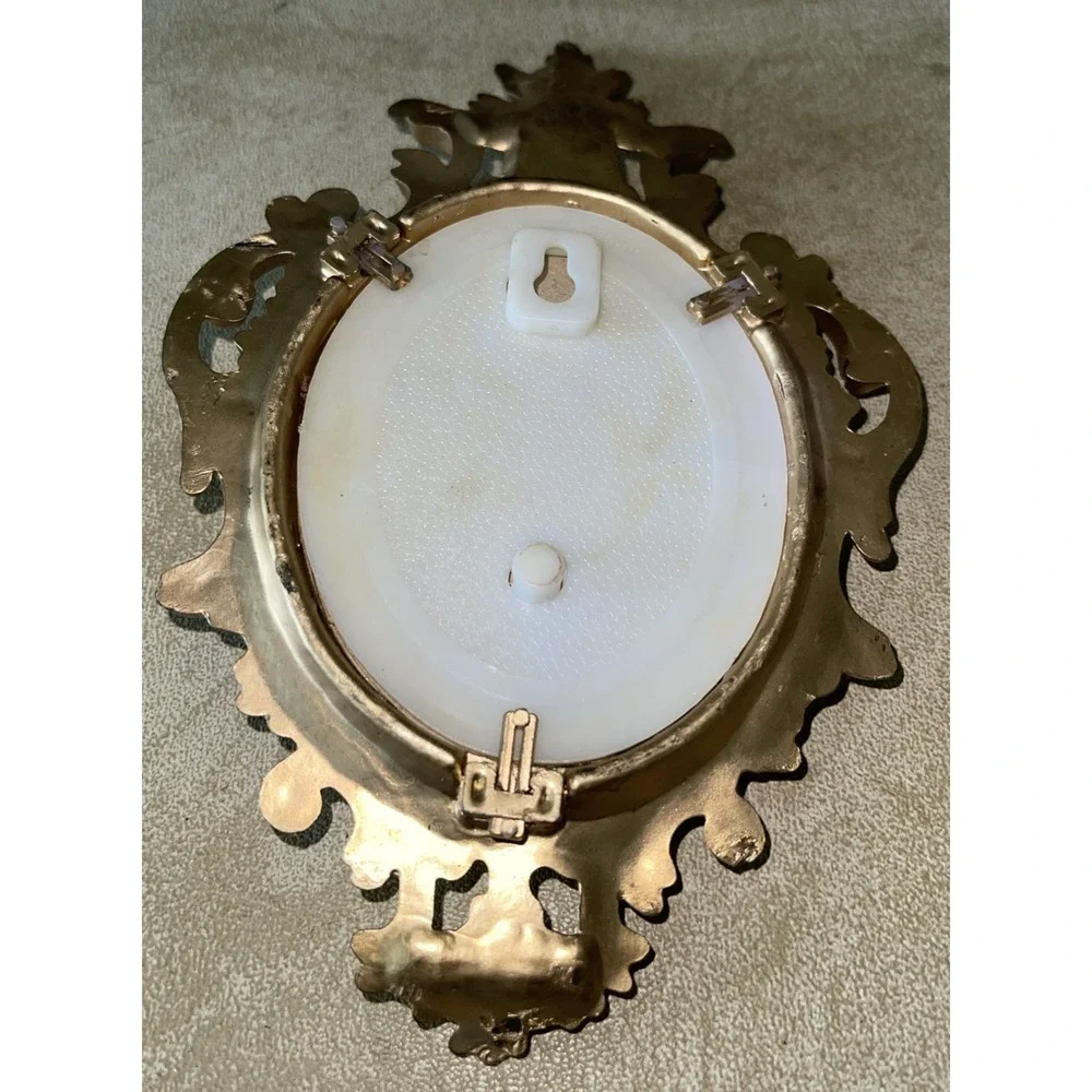 Vintage Plastic Gold Color‎ Picture Frame - 7